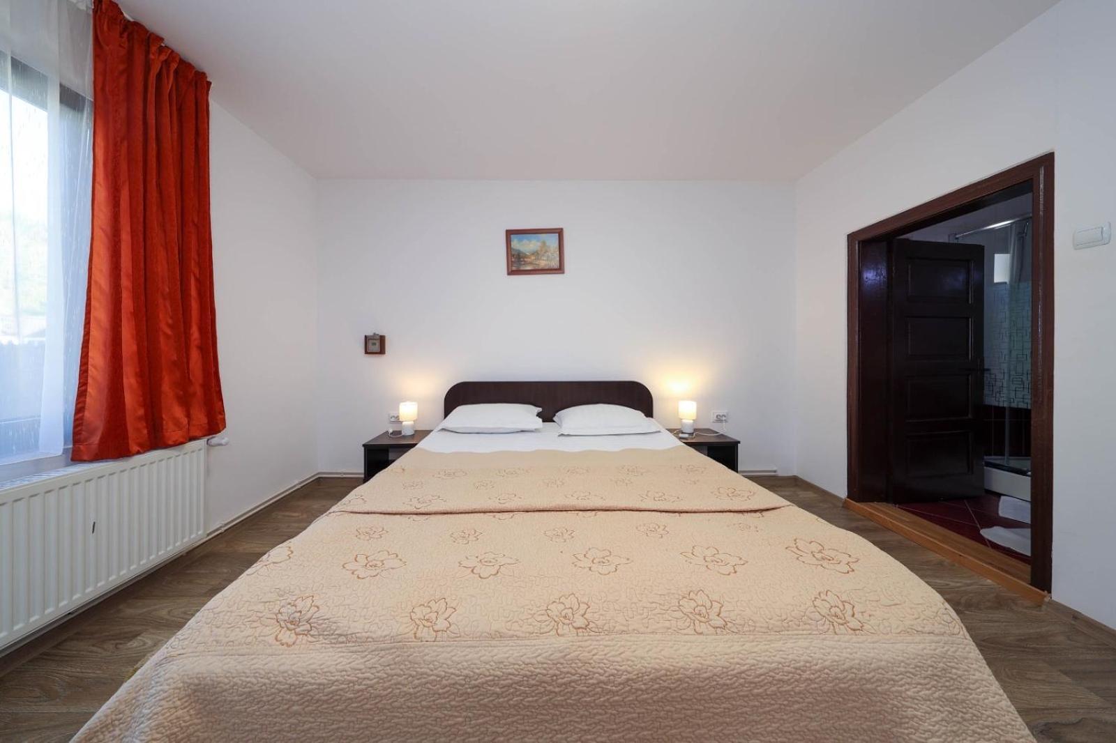 Casa Dintre Vai Hotel ชีมอน ภายนอก รูปภาพ